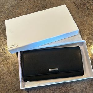Burberry Black/Plaid Long Snap Black Wallet